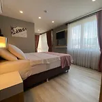 Hotel L'opera Deluxe