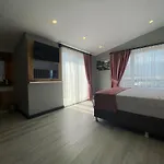 Hotel L'opera Deluxe 4*