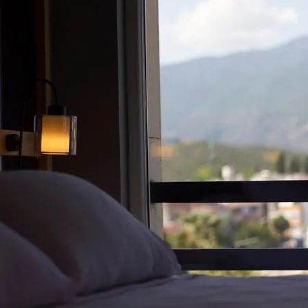 L'opera Deluxe Hotel 4*