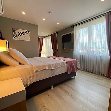 L'opera Deluxe 4*