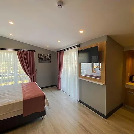 L'opera Deluxe 4* أكشاي